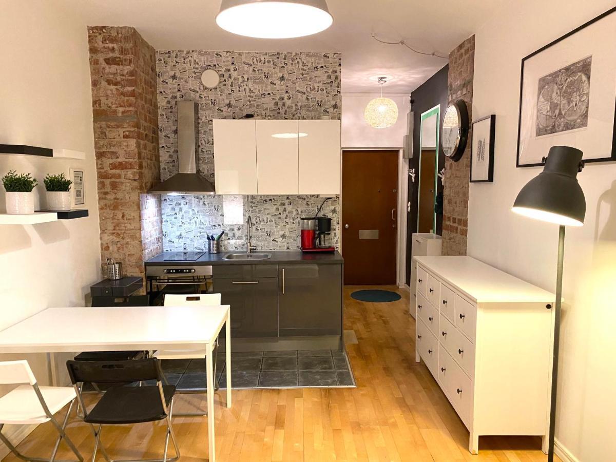 Апартаменты Cozy Gem In The Heart Of Design District Хельсинки Экстерьер фото